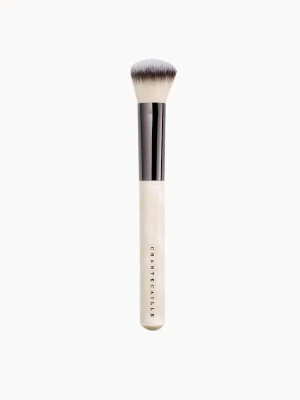 Chantecaille Sculpting Brush - La Roche-Posay
