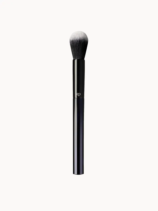 Clé de Peau Beauté Powder and Crème Brush - NYX Professional Makeup