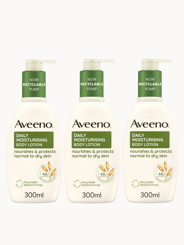 Aveeno Daily Moisturising Lotion Trio for Instant and Long Lasting Hydration 900ml Mega Bundle