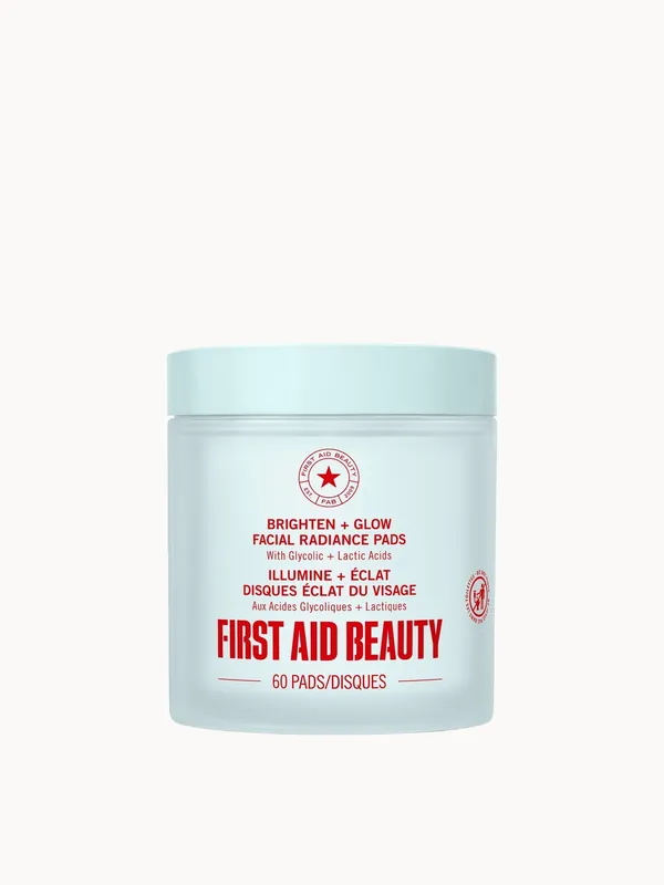 First Aid Beauty Brighten + Glow Facial Radiance Pads (60 count) - lookfantastic Beauty Box