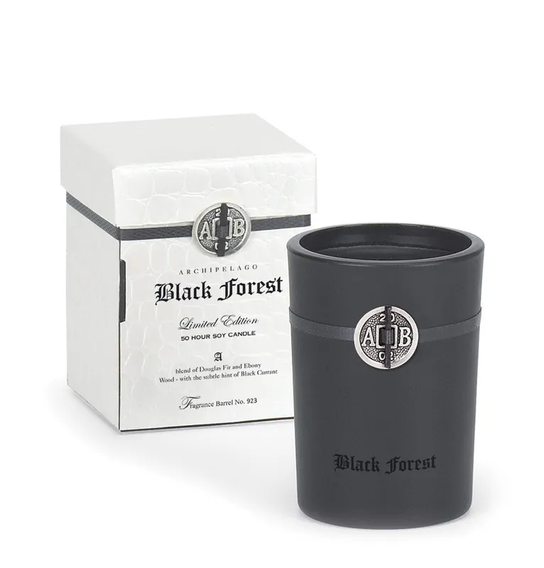 Archipelago Soy Wax Candle 5.25 oz / 150 g - Black Forest
