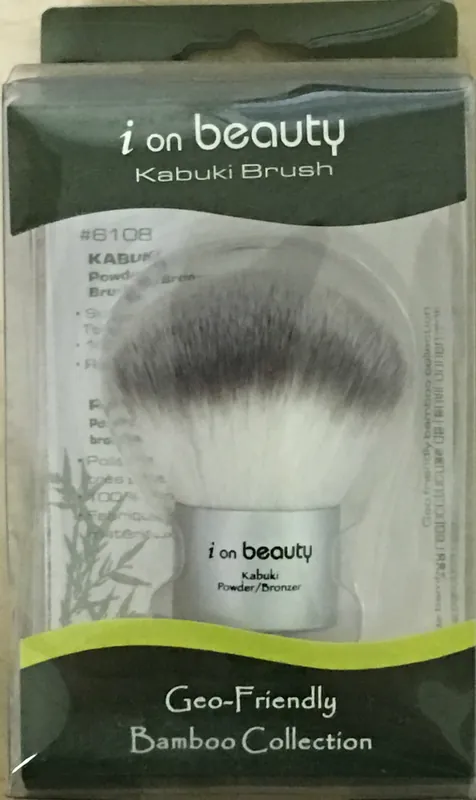 Lilique i on beauty Bamboo Kabuki Brush