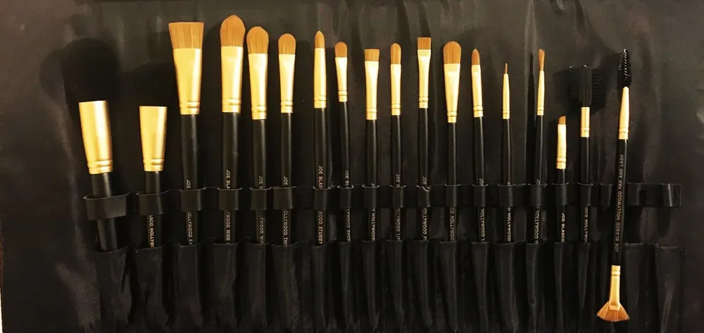 Joe Blasco Cosmetic Brush Kit 18 Piece Set