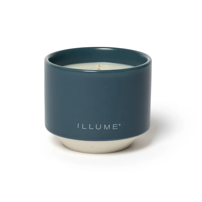 Illume Matte Ceramic Candle 5.8 oz / 165 g - Hidden Lake